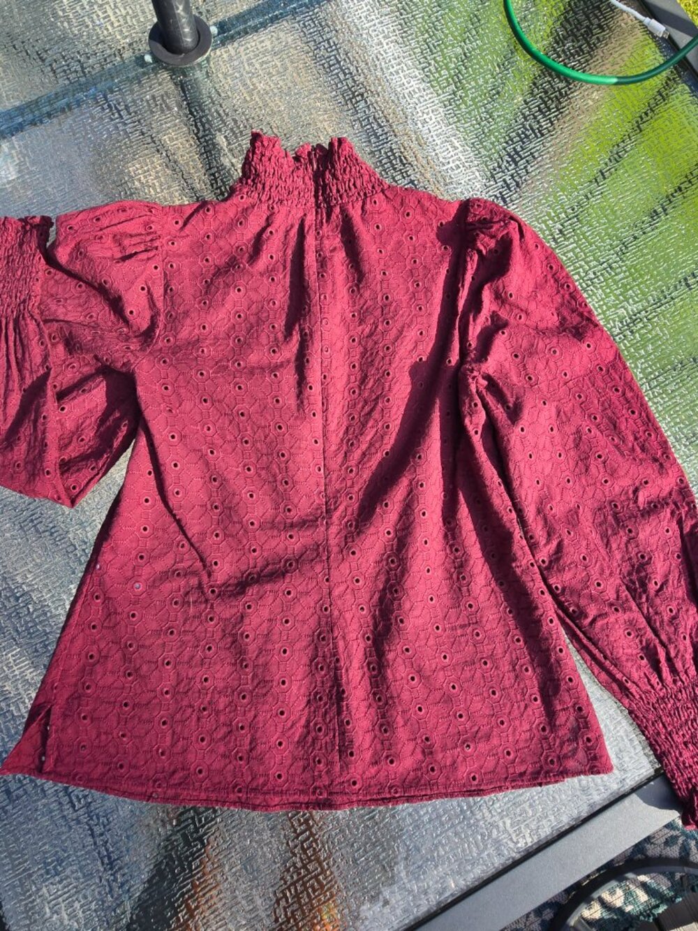 Veronica Beard Long Sleeved Smocked high neck blouse, size 4, VGUC - Picture 4 of 8